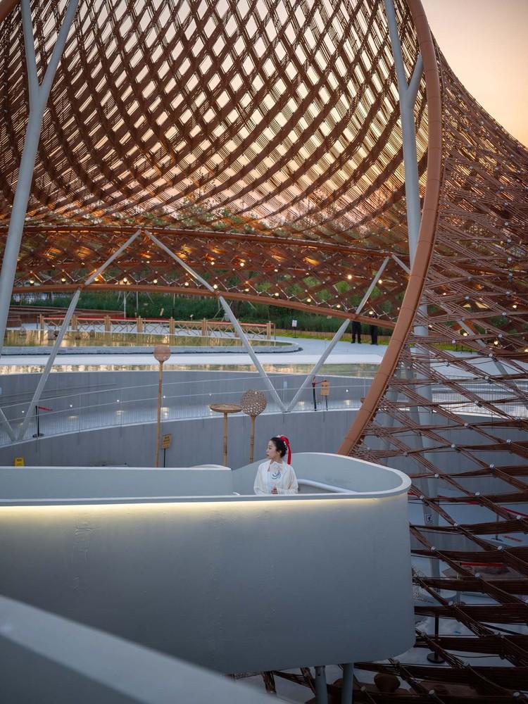 8-%E6%9B%B2%E6%A1%A5.jpg 8-%E6%9B%B2%E6%A1%A5.jpg