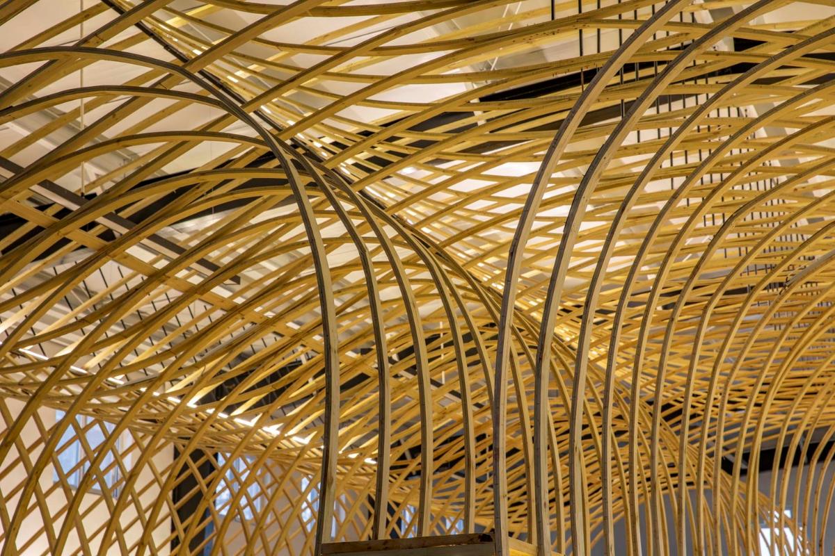 中間頂部構(gòu)架局部.jpg 中間頂部構(gòu)架局部.jpg